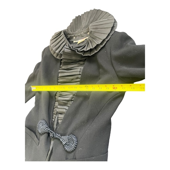 NINA RICCI Womens Black Ruffle 100% Lane Wool High Collar Latch Button Jkt Sz 36 - Picture 9 of 9
